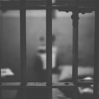 Condenan a 63 policías por abuso de autoridad, extorsión y homicidio