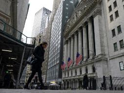 Las empresas tecnológicas fueron las que más cayeron en la sesión de este lunes. AP/S. Wenig