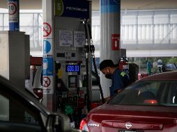 En enero, el IEPS a gasolinas dejó una recaudación de 11 mil 315 millones de pesos. EL INFORMADOR/Archivo