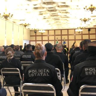 Dan incremento salarial a elementos de la Fiscalía y policías estatales