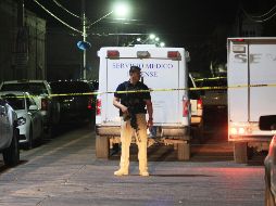 Personal del Semefo y Agentes de Investigación Criminal trabajaron hasta la madrugada de hoy en el traslado de los cuerpos para la necropsia e identificación. EFE / ARCHIVO