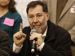 Fernández Noroña pidió a quienes manejan las redes sociales del AIFA que si tienen la foto del saludo del 