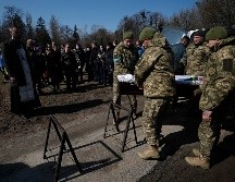 Moscú no ha dado más datos de sus oficiales muertos desde principios de marzo, y aunque esta tecnología arrojaría resultados sobre los soldados rusos fallecidos, genera dudas. EFE/ARCHIVO