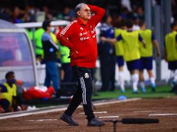 Gerardo “Tata” Martino no estará en el banquillo para dirigir al Tricolor en el juego ante Honduras de este domingo. IMAGO7