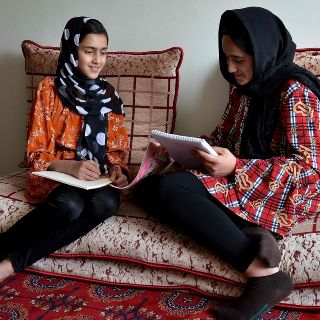 Exige ONU a talibanes escuela para las niñas