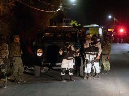 En el palenque de gallos quedaron los cuerpos sin vida de 16 hombres y tres mujeres, los cuales han sido trasladados al Servicio Médico Forense (Semefo) para ser identificados. AFP / E. Castro