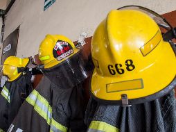 Los bomberos reciben constantemente capacitaciones en temas de profesionalización en rescates y evacuaciones en helicópteros. EL INFORMADOR / ARCHIVO