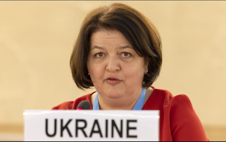 Las fuerzas rusas han matado alrededor de 5 mil personas, mientras 160 mil siguen malviviendo sin electricidad, calefacción o formas de comunicarse con el exterior, asegura la embajadora ucraniana. EFE / S. Di Nolfi