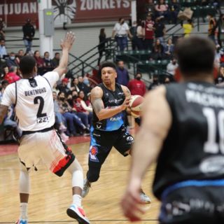 ¡Debut triunfador! Astros se estrena con victoria en CIBACOPA