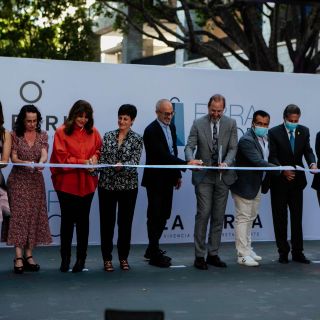 Abren centro comercial La Perla con 60 tiendas y espacios de recreación