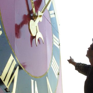 El pueblo no fue consultado sobre horario de verano: Morena