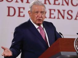 AMLO también aprovecha para señalar a todos sus críticos como gente contratada para mal informar sobre el proyecto. SUN / B. Fregoso