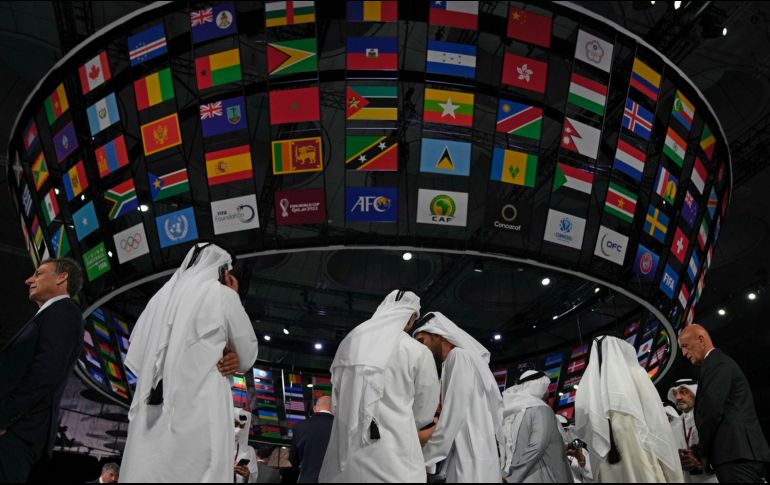El sorteo de Qatar 2022 se realizará en el Centro de Exposiciones y Congresos de Doha, en punto de las 10:00 horas tiempo del centro de México. AP / H. Ammar