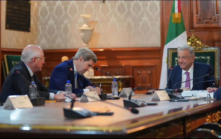 AMLO dará más detalles sobre su reunión con Kerry mañana viernes. TWITTER/@lopezobrador_