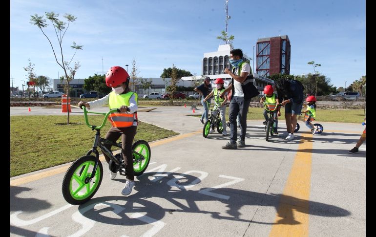 El programa es impartido en la Glorieta de La Normal. EL INFORMADOR/A. Camacho