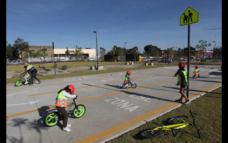 El programa es impartido en la Glorieta de La Normal. EL INFORMADOR/A. Camacho