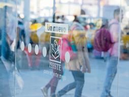 El año 2023 está cada vez más cerca y con él varios planes y proyectos de los y las mexicanas, especialmente pensionados del ISSSTE quienes ya esperan llegue el próximo pago de su pensión. EL INFORMADOR / ARCHIVO