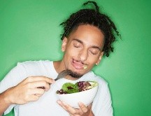 Debemos evitar los sentimientos negativos que a menudo acompañan las indulgencias ocasionales, ya que rara vez son productivos. GETTY IMAGES /