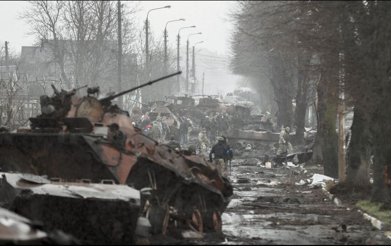 Saldo. Las fuerzas ucranianas retomaron el control de Kiev y comenzaron las operaciones de limpieza, conteo de daños y recolección de cadáveres. EFE