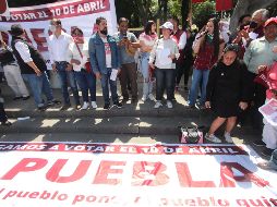 Divididos. En diferentes estados de la República manifestantes se han mostrado a favor y en contra de la revocación de mandato. SUN