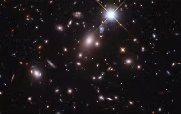 Imagen de la galaxia que albergó a la estrella primordial Eärendel. NASA, ESA, BRIAN WELCH (JHU), DAN COE (STSCI)