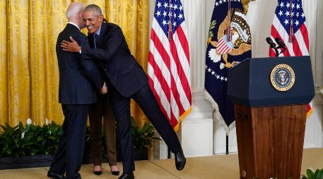 Joe Biden pareció disfrutar de la visita de Obama, al que abrazó un par de veces durante el acto. AP/C. Kaster