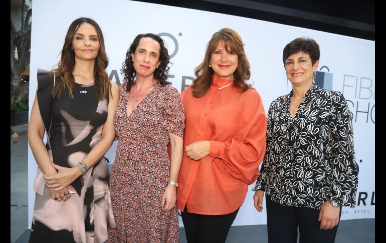 Lorena Chávez, Cristina Rocha, Teresa Fernández y Linda Marcos. GENTE BIEN JALISCO/Claudio Jimeno