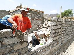 El Infonavit estima que de los 37 millones de hogares que hay en el país, 4 millones tienen interés en construir una vivienda, de los cuales 2.2 millones quieren adquirir un terreno para después construir una vivienda. EL INFORMADOR / ARCHIVO
