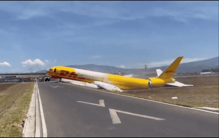 Tanto el piloto como el copiloto se reportan en buen estado de salud. TWITTER / @Webinfomil