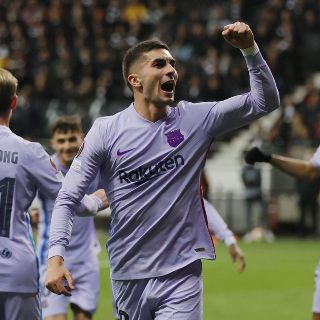 Barcelona rescata el empate ante el Eintracht y se definirá en el Camp Nou