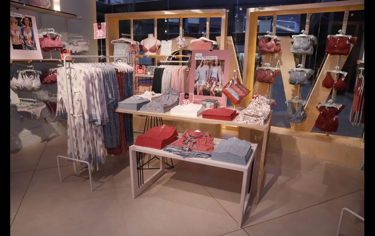 Women Secret & Springfield abren sus puertas en La Perla. GENTE BIEN JALISCO/ Claudio Jimeno