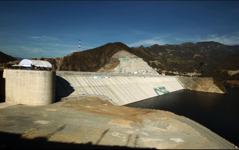 Planta hidroeléctrica de La Yesca, en los límites entre Jalisco y Nayarit. El Presidente López Obrador se ha quejado de que la energía producida por las presas no sea considerada limpia. EL INFORMADOR/Archivo