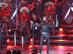 Alejandro Fernández regresa al escenario del Auditorio Telmex para ofrecer su reciente espectáculo. EL INFORMADOR • J. A. CAMACHO.