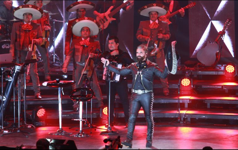 Alejandro Fernández regresa al escenario del Auditorio Telmex para ofrecer su reciente espectáculo. EL INFORMADOR • J. A. CAMACHO.