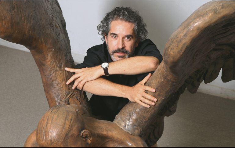 El artista plástico Jorge Marín presenta la exposición “Diacronías”, un conjunto de piezas de bronce. ESPECIAL/MUSA