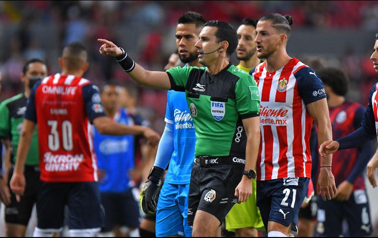 Luego de tres partidos como titular, el portero Miguel Jiménez no jugará con Chivas este sábado ante los Diablos Rojos del Toluca. IMAGO7