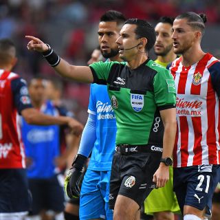 Este jugador de Chivas no estará ante Toluca