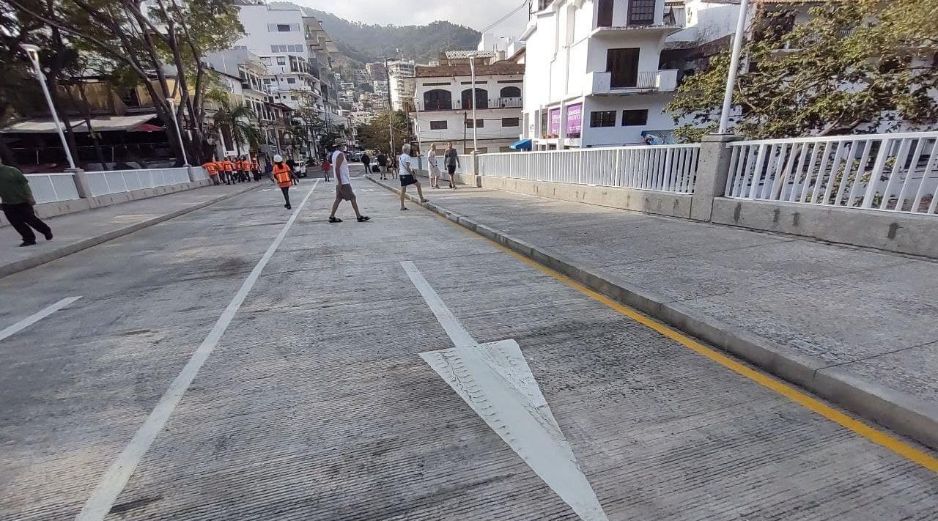 Ayer se hizo la puente vehicular del Río Cuale, ubicado en la zona centro de Puerto Vallarta. ESPECIAL