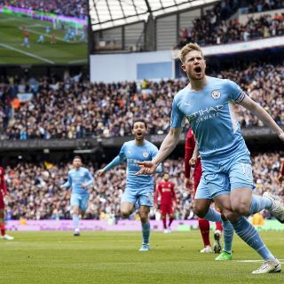 “Citizens” y “Reds” hacen vibrar la Premier League