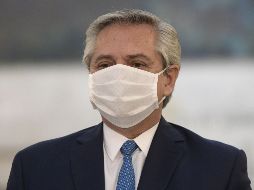 El presidente de Argentina, Alberto Fernández, se muestra muy agradecido por la gran cantidad de felicitaciones que recibió tras conocerse su nueva paternidad. AFP / ARCHIVO