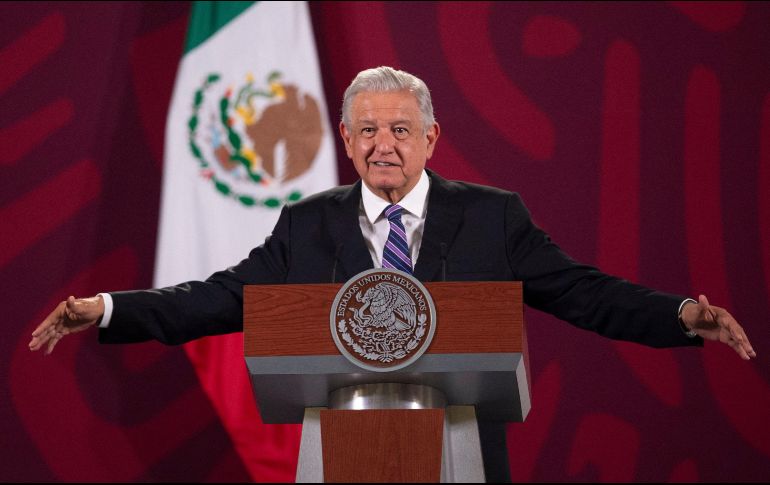 AMLO cuestionó qué es lo que gana el PRI al aliarse con el PAN. AFP /