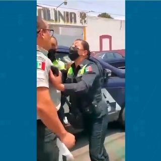 Puebla: "Te voy a reventar"... Elemento de la Guardia Nacional agrede a policías (VIDEO)