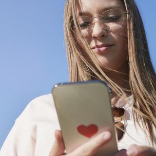 ¿Por qué seguimos avergonzando a la gente soltera?