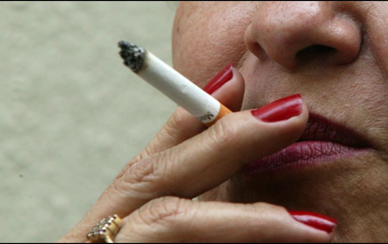 La llegada del COVID, ha beneficiado al sector de los fumadores, puesto que han tomado medidas preventivas. EL INFORMADOR / ARCHIVO