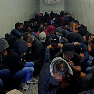 Migrantes: INM hallan a personas hacinados en camión en San Luis Potosí