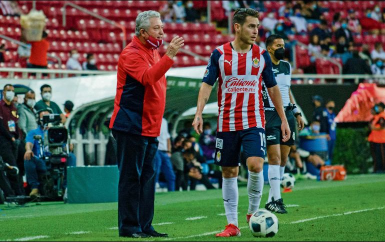 El adiós. Víctor Manuel Vucetich dirigió al Guadalajara por última vez en el Apertura 2021 ante el Pachuca. Imago7