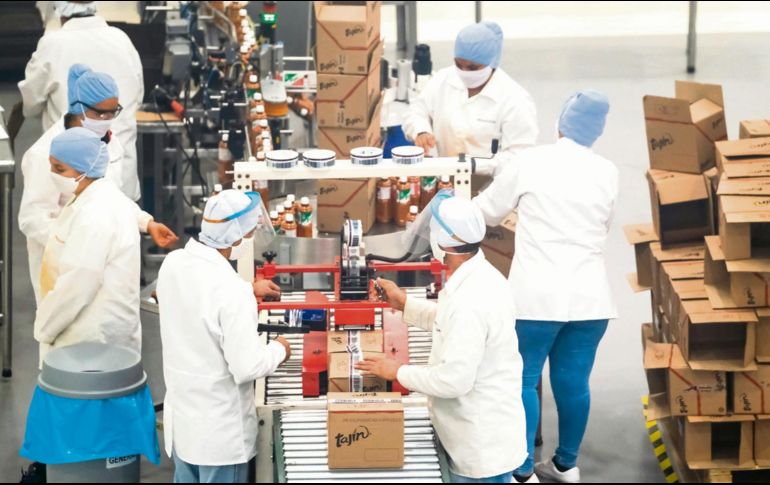 Empleos. El sector de servicios es uno de los principales generadores de nuevas plazas laborales luego de levantarse algunas restricciones vigentes por la pandemia. Especial