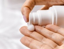 Usar protector solar es altamente recomendable, salgas o no de viaje. ESPECIAL