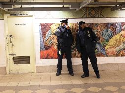 La policía detuvo hoy al sospechoso del tiroteo en el metro de Nueva York que dejó 23 heridos, diez de ellos de bala. AFP / M. M. Santiago