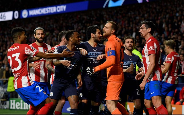 MUY CALIENTE. Al final del encuentro, se armó una bronca por una falta sobre Phil Foden. AFP/O. DEL POZO